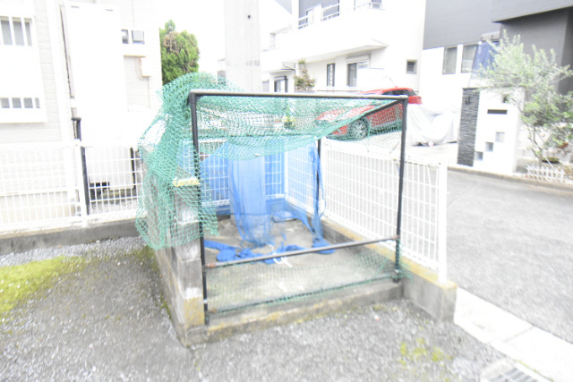 ��ʌ�����s�厚������̃A�p�[�g�̂��̑�