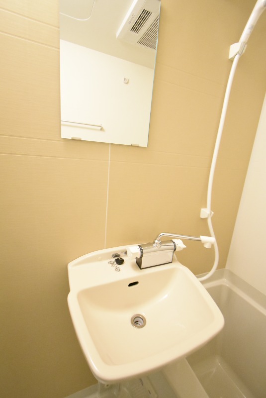 ��ʌ��������܎s��΋挴���̃A�p�[�g�̐��ʏ�