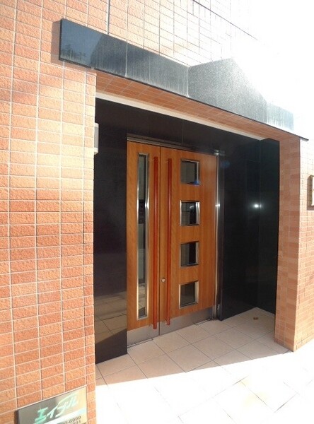 ��ʌ��������܎s��{��{���Q���ڂ̃}���V�����̃G���g�����X