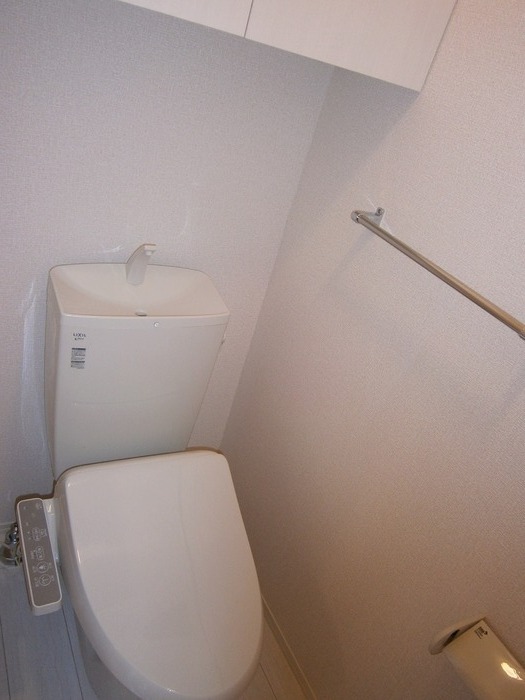 ��ʌ��z�J�s�z���J�̃A�p�[�g�̃g�C��