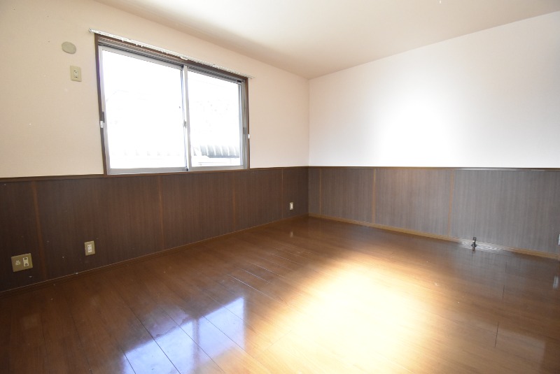 ��ʌ��������܎s����厚�w��̃A�p�[�g�̂��̑������E�X�y�[�X