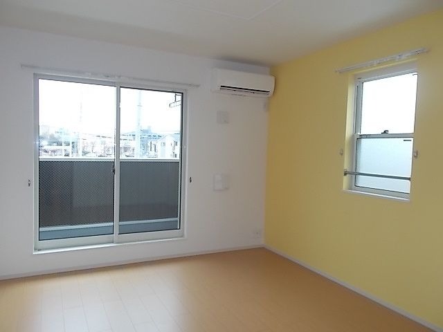 ��ʌ��������܎s�΋�厚�����̃A�p�[�g�̃o���R�j�[