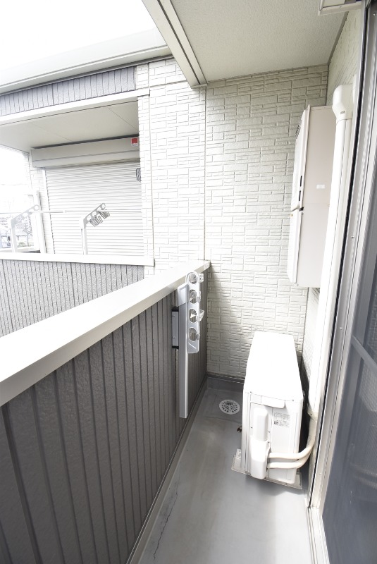 ��ʌ��������܎s������{�����P���ڂ̃A�p�[�g�̃o���R�j�[