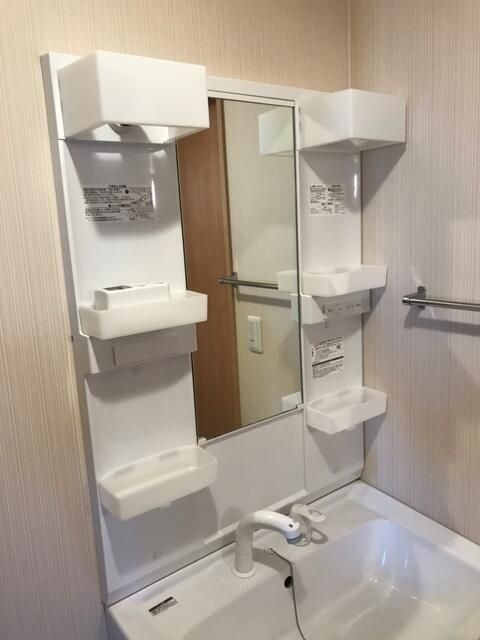 ��ʌ��������܎s����厚�y���̃A�p�[�g�̐��ʏ�