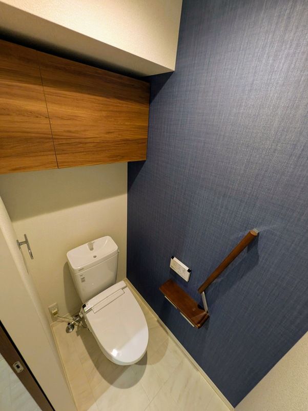 ��ʌ��������܎s�������˂U���ڂ̃A�p�[�g�̃g�C��