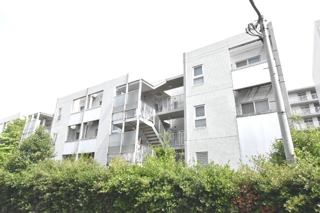 ��ʌ��������܎s�k��y�C���P����41-2�̃}���V�����̌����O��