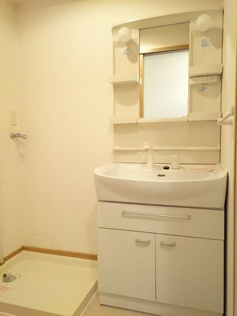 ��ʌ��t�����s�~�c�Q���ڂ̃A�p�[�g�̐��ʏ�