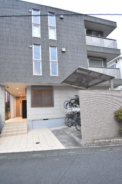 ��ʌ��������܎s��{��㏬���̃}���V�����̌����O��