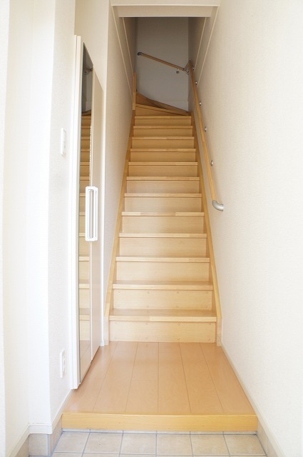 ��ʌ��������܎s������~����U���ڂ̃A�p�[�g�̌���