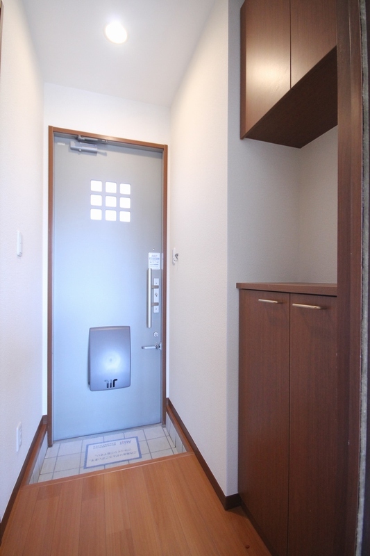 ��ʌ��������܎s�Y�a��j���J�Q���ڂ̃A�p�[�g�̌���