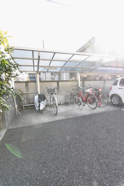 ��ʌ��������܎s�Y�a��j���J�Q���ڂ̃A�p�[�g�̂��̑�