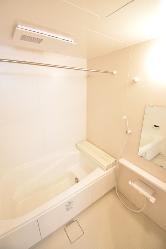 ��ʌ��z�J�s���z�J�P���ڂ̃A�p�[�g�̃o�X