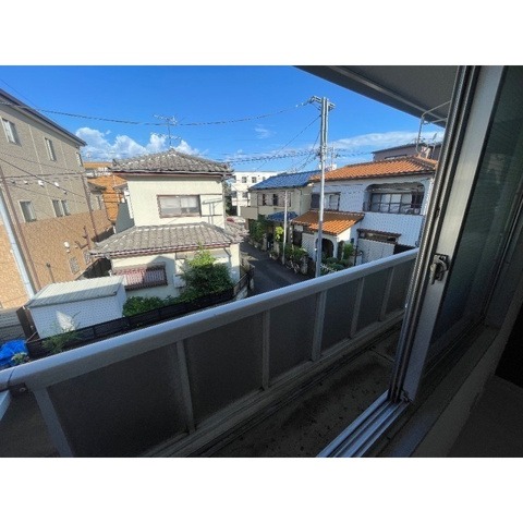 ��ʌ��������܎s����h�a�T���ڂ̃A�p�[�g�̃o���R�j�[