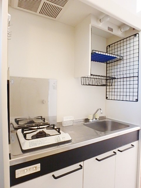 ��ʌ��������܎s����厚���V�n�̃A�p�[�g�̃L�b�`��