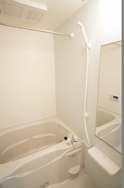 ��ʌ��������܎s�k����i���Q���ڂ̃A�p�[�g�̃o�X