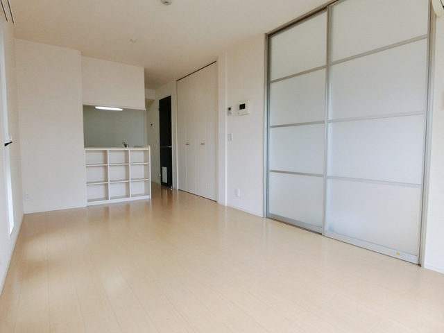 ��ʌ������s�V�����V���ڂ̃A�p�[�g�̂��̑�