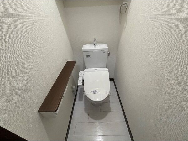 ��ʌ�����s�씵���J�Q���ڂ̃A�p�[�g�̃g�C��