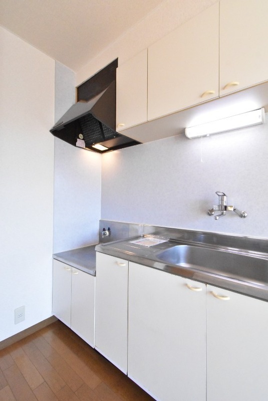 ��ʌ��z�J�s�ԎR���P���ڂ̃}���V�����̃L�b�`��