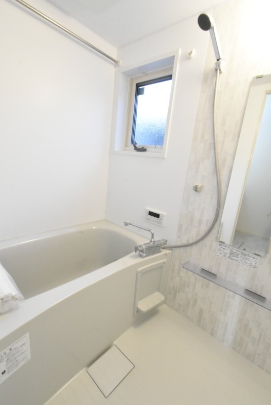 ��ʌ��������܎s�k��{�����P���ڂ̃A�p�[�g�̃o�X