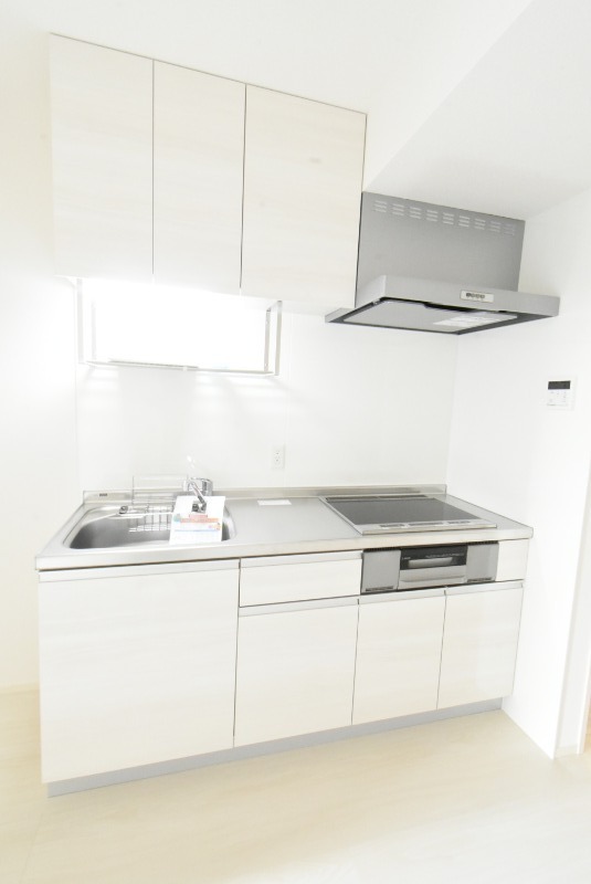 ��ʌ��������܎s�k��{�����P���ڂ̃A�p�[�g�̃L�b�`��