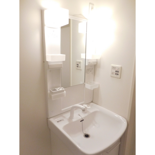 ��ʌ������s��ׂU���ڂ̃A�p�[�g�̐��ʏ�