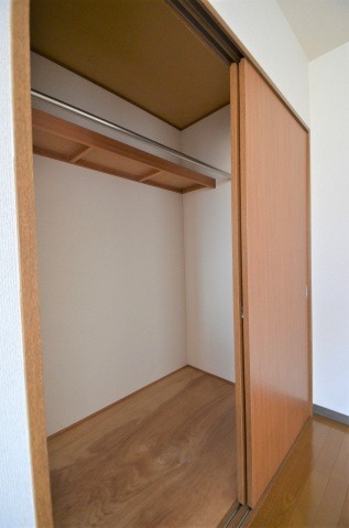 ��ʌ��������܎s�k��y�C���P���ڂ̃}���V�����̎��[