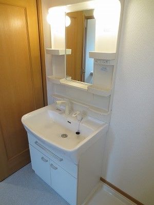 ��ʌ��������܎s��΋�{�ۂR���ڂ̃A�p�[�g�̐��ʏ�