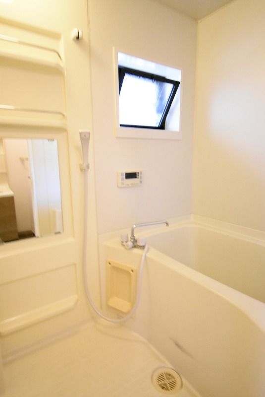 ��ʌ��������܎s�����扺�����Q���ڂ̃A�p�[�g�̃o�X