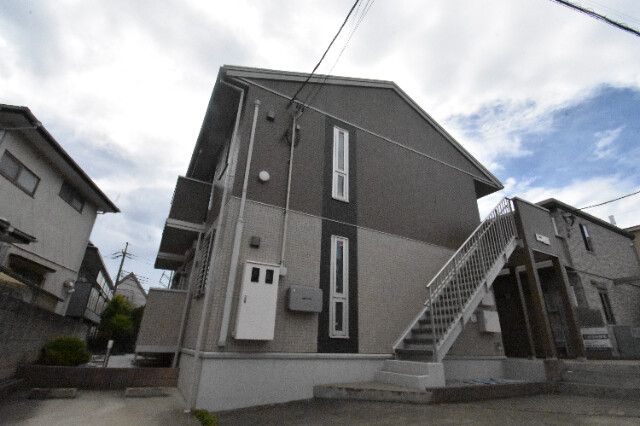 ��ʌ��������܎s�����擌��{�P����21-8�̃A�p�[�g�̌����O��