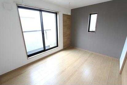 ��ʌ��z�J�s�{�{���P���ڂ̃A�p�[�g�̋��ԁE���r���O