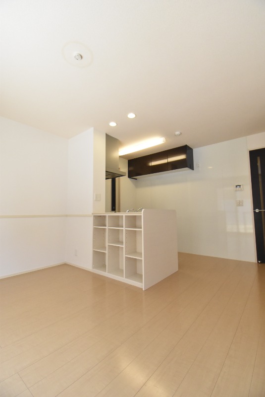 ��ʌ��������܎s����厚�w��̃A�p�[�g�̋��ԁE���r���O