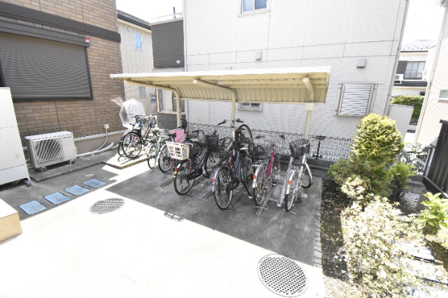 ��ʌ��������܎s����厚�w��̃A�p�[�g�̂��̑�