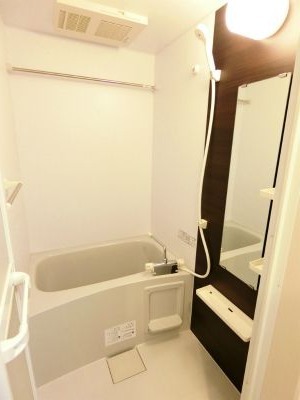 ��ʌ������s�X�쒬�̃A�p�[�g�̃o�X