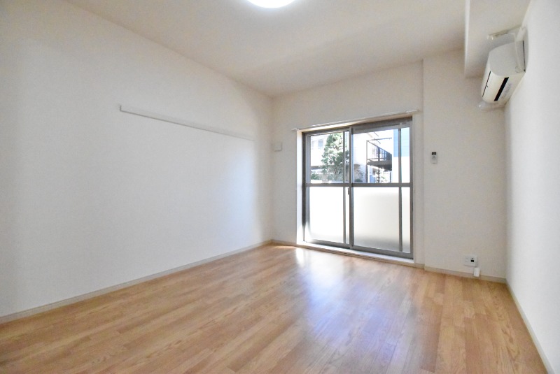 ��ʌ��z�J�s�{�{���P���ڂ̃}���V�����̋��ԁE���r���O