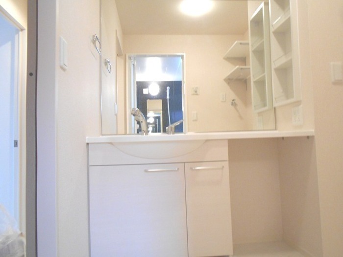 ��ʌ��������܎s����쌳�h�Q���ڂ̃A�p�[�g�̐��ʏ�