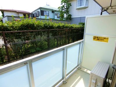 ��ʌ������s�X�쒬�̃A�p�[�g�̃o���R�j�[