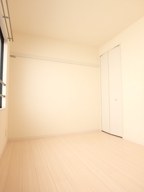 ��ʌ��������܎s��{��O���P���ڂ̃A�p�[�g�̂��̑������E�X�y�[�X