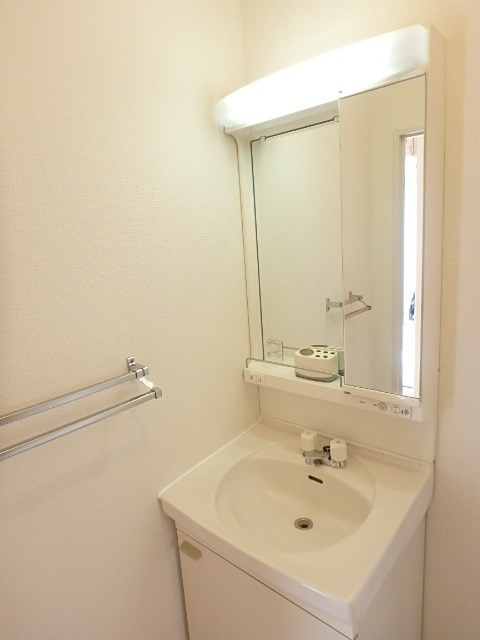 ��ʌ��������܎s��{��O���P���ڂ̃A�p�[�g�̐��ʏ�