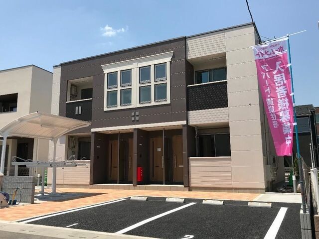 ��ʌ��z�J�s���C�N�^�E���P���ڂ̃}���V�����̌����O��