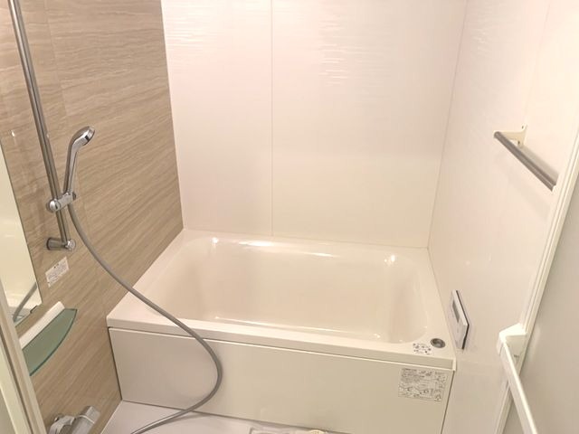 ��ʌ��z�J�s���C�N�^�E���P���ڂ̃}���V�����̃o�X