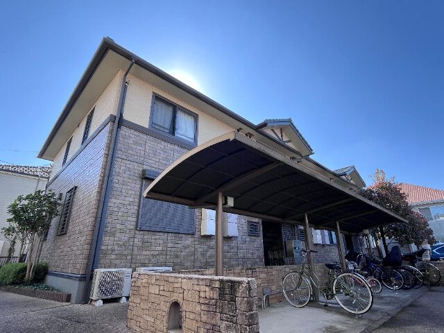 ��ʌ�����s�厚����1955-1�̃A�p�[�g�̌����O��