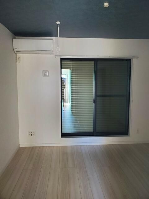 ��ʌ��t�����s���g�c�̃A�p�[�g�̂��̑������E�X�y�[�X