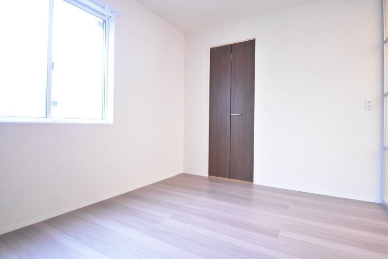 ��ʌ��������܎s�����攪���q�Q���ڂ̃A�p�[�g�̂��̑������E�X�y�[�X