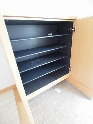 ��ʌ�����s������S���ڂ̃A�p�[�g�̌���