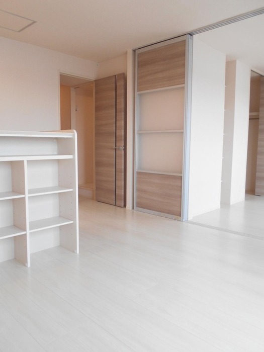 ��ʌ��@�c�s���L�P���ڂ̃A�p�[�g�̋��ԁE���r���O