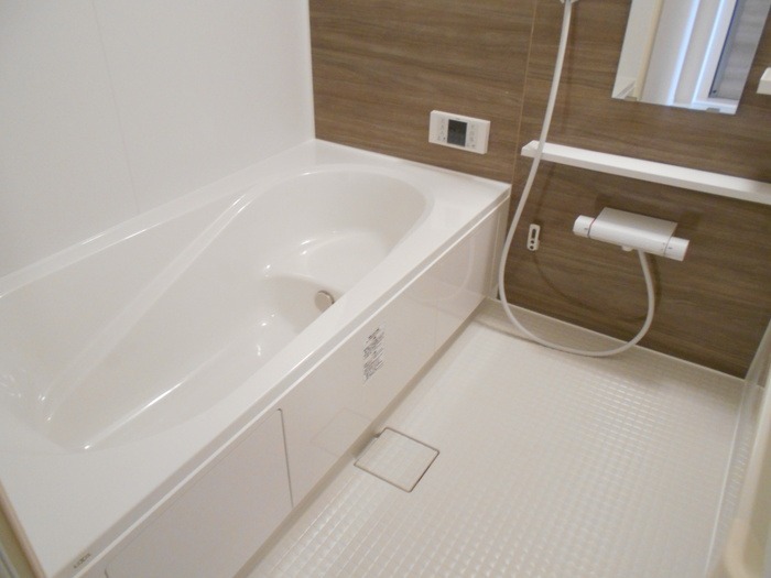 ��ʌ��@�c�s���L�P���ڂ̃A�p�[�g�̃o�X