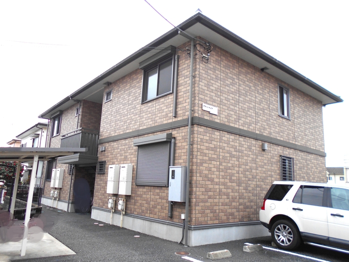 ��ʌ��t�����s���x�̃A�p�[�g�̌����O��