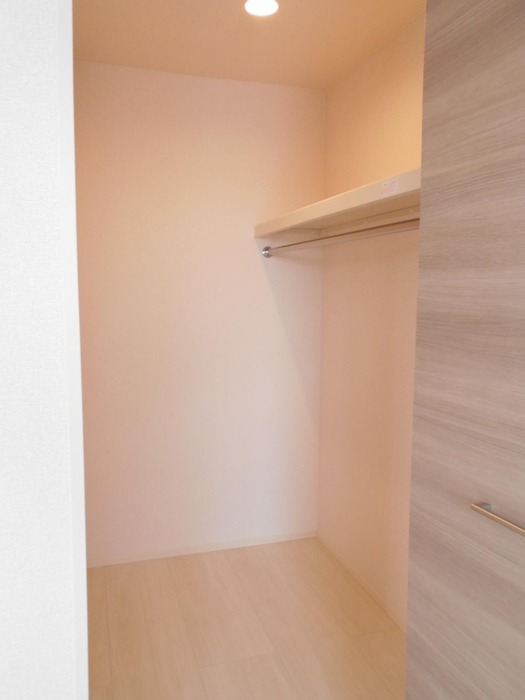 ��ʌ��@�c�s���L�P���ڂ̃A�p�[�g�̎��[