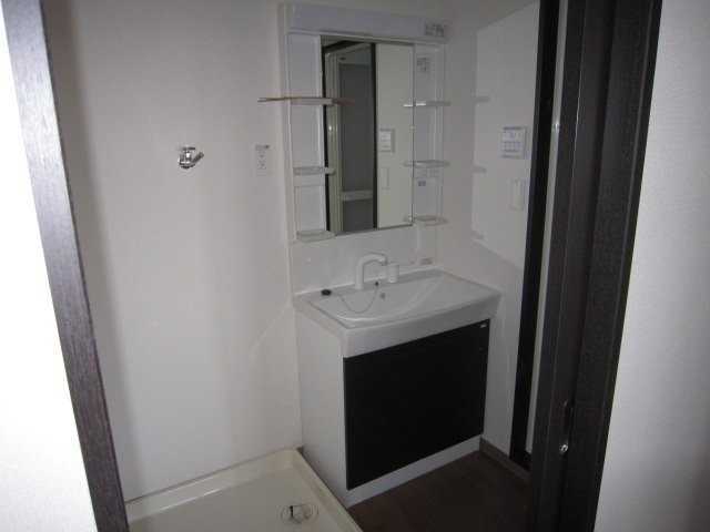 ��ʌ��z�J�s�听���P���ڂ̃}���V�����̐��ʏ�