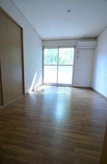 ��ʌ��������܎s����厚�_�c�̃A�p�[�g�̂��̑������E�X�y�[�X